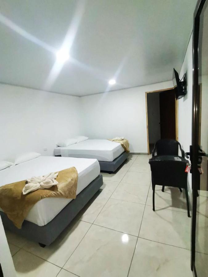 Cattleya Family Hotel Monteverde ภายนอก รูปภาพ