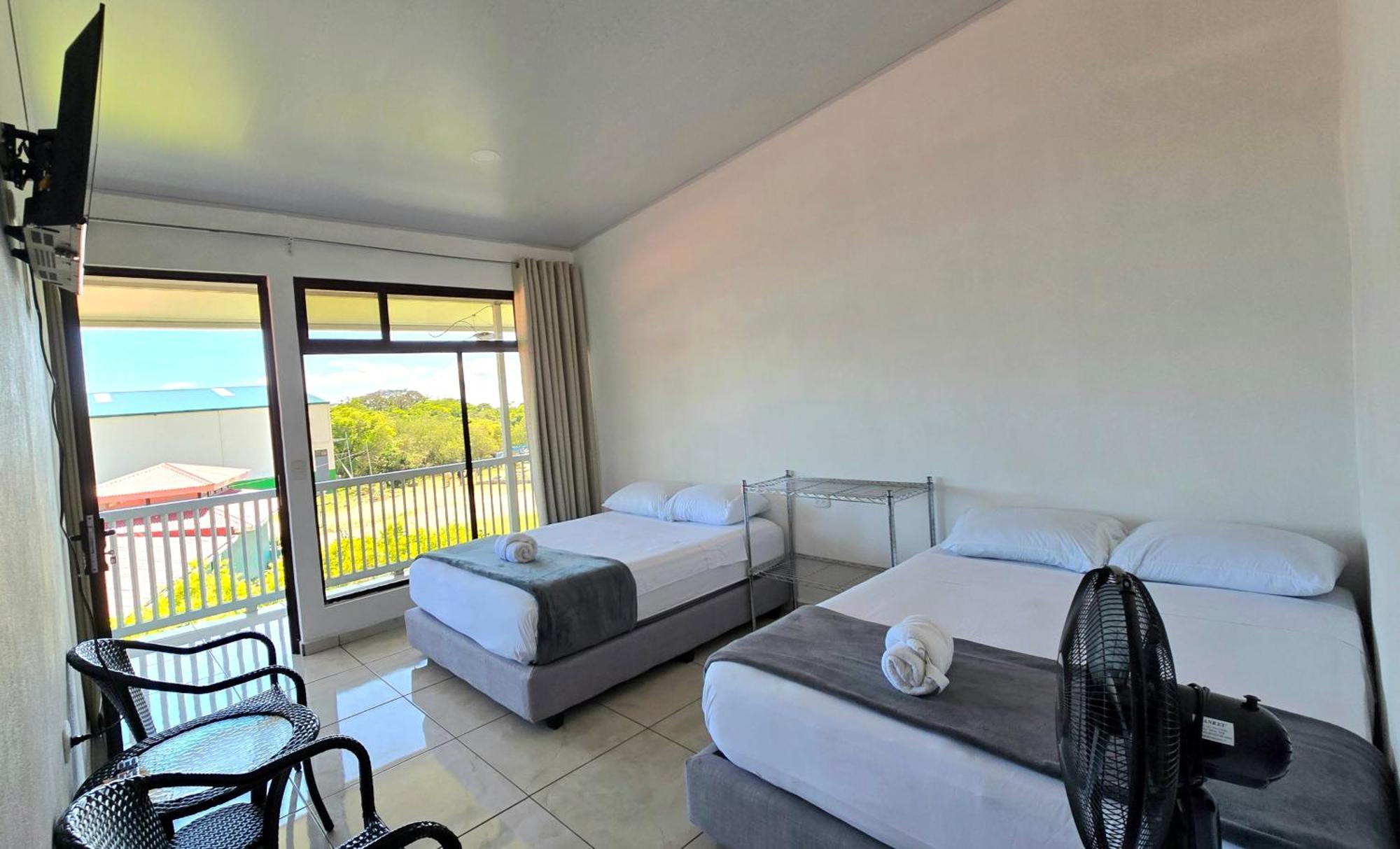 Cattleya Family Hotel Monteverde ภายนอก รูปภาพ
