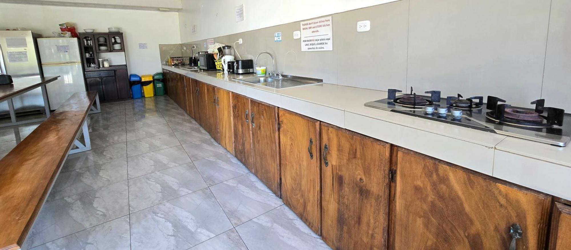 Cattleya Family Hotel Monteverde ภายนอก รูปภาพ