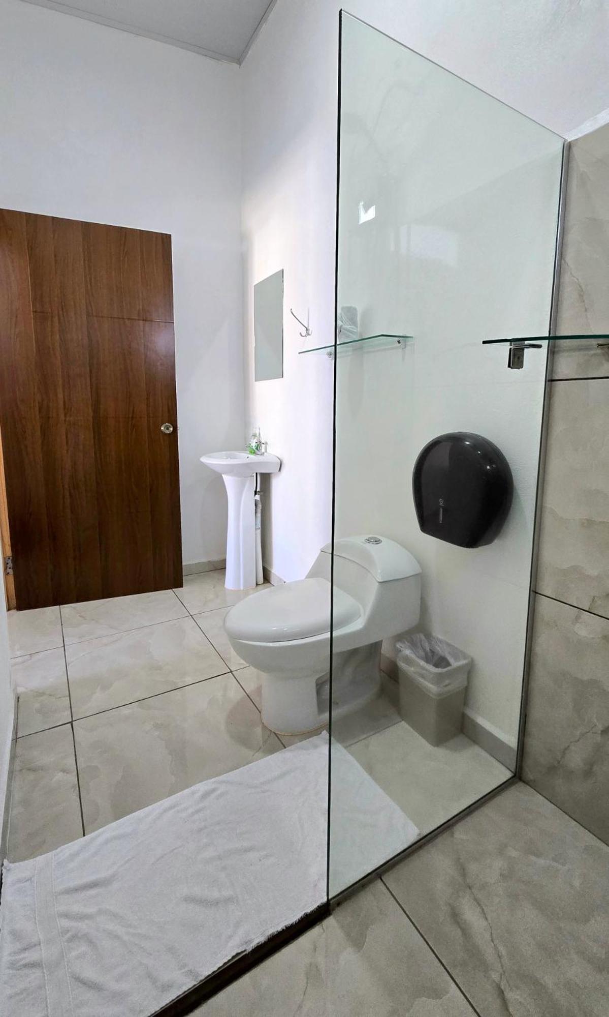 Cattleya Family Hotel Monteverde ภายนอก รูปภาพ