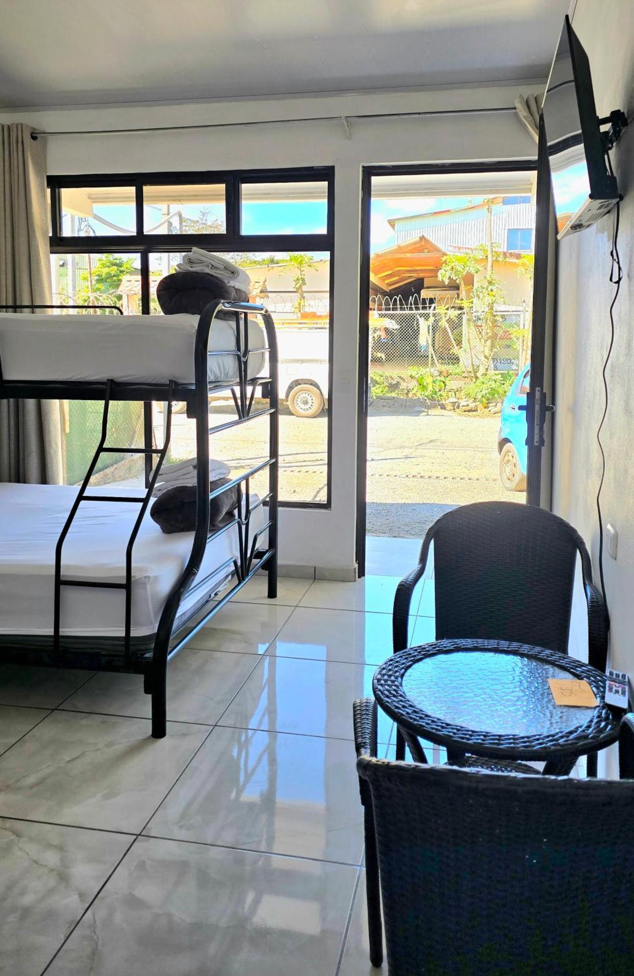 Cattleya Family Hotel Monteverde ภายนอก รูปภาพ