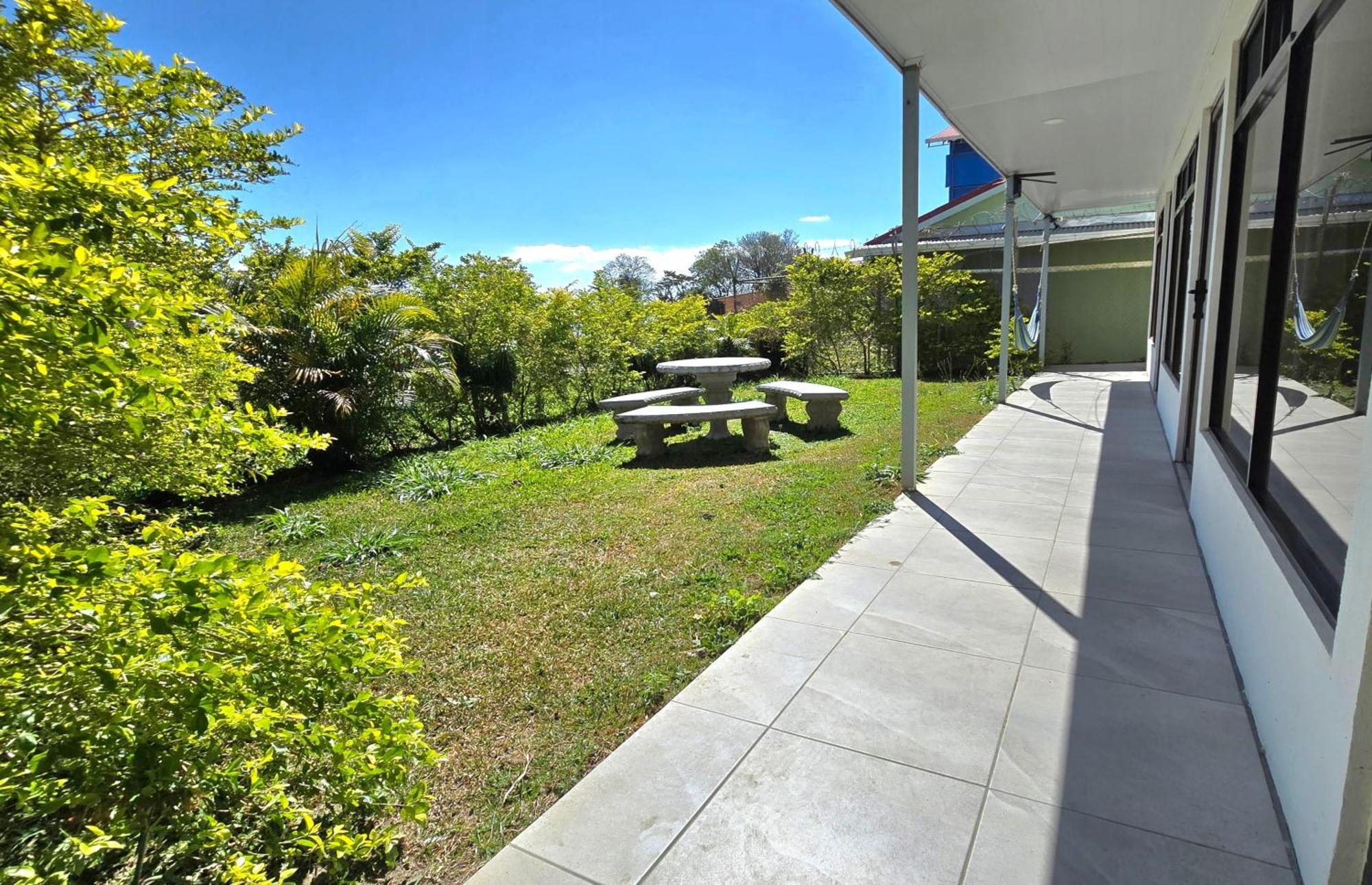 Cattleya Family Hotel Monteverde ภายนอก รูปภาพ