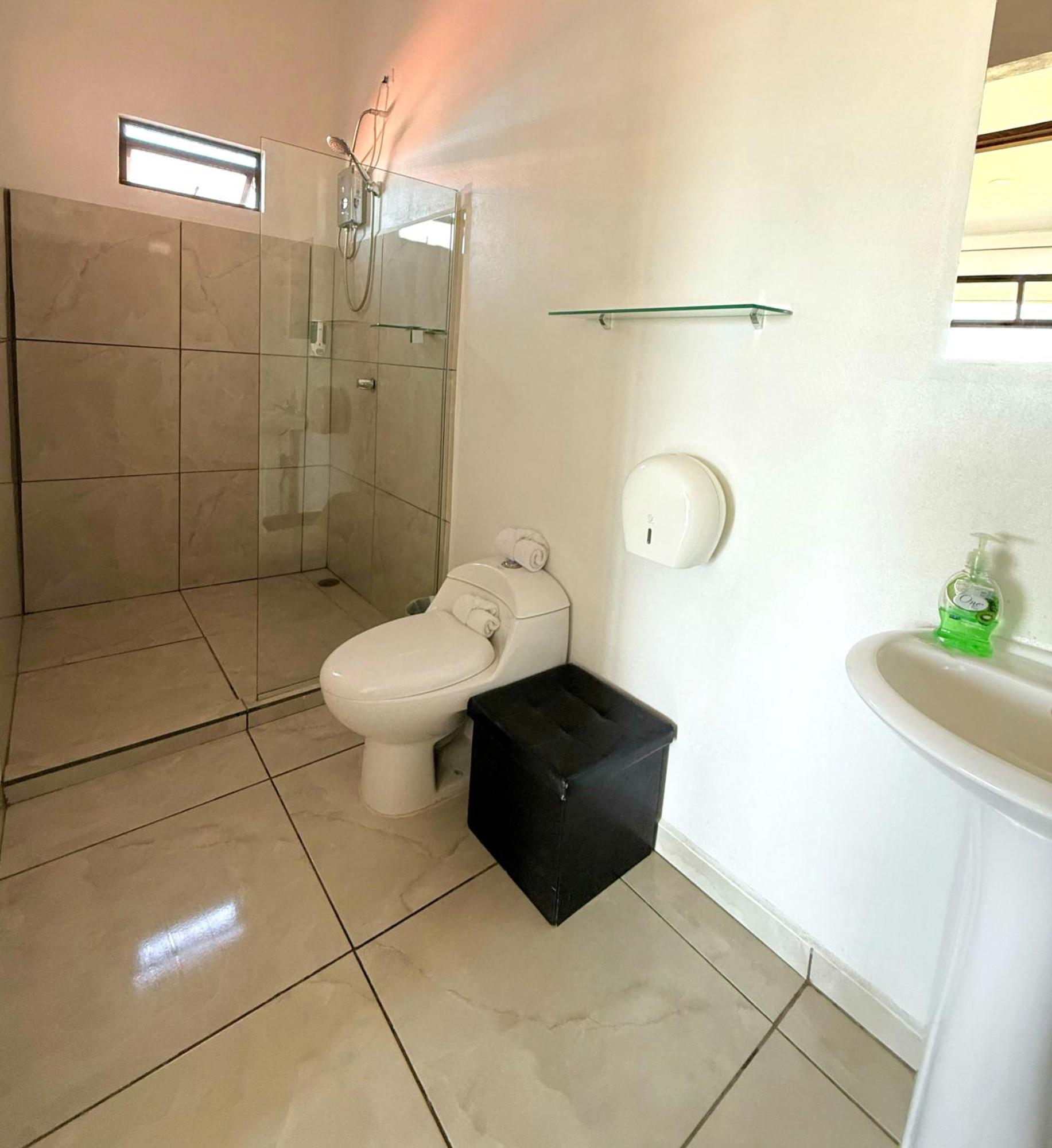 Cattleya Family Hotel Monteverde ภายนอก รูปภาพ